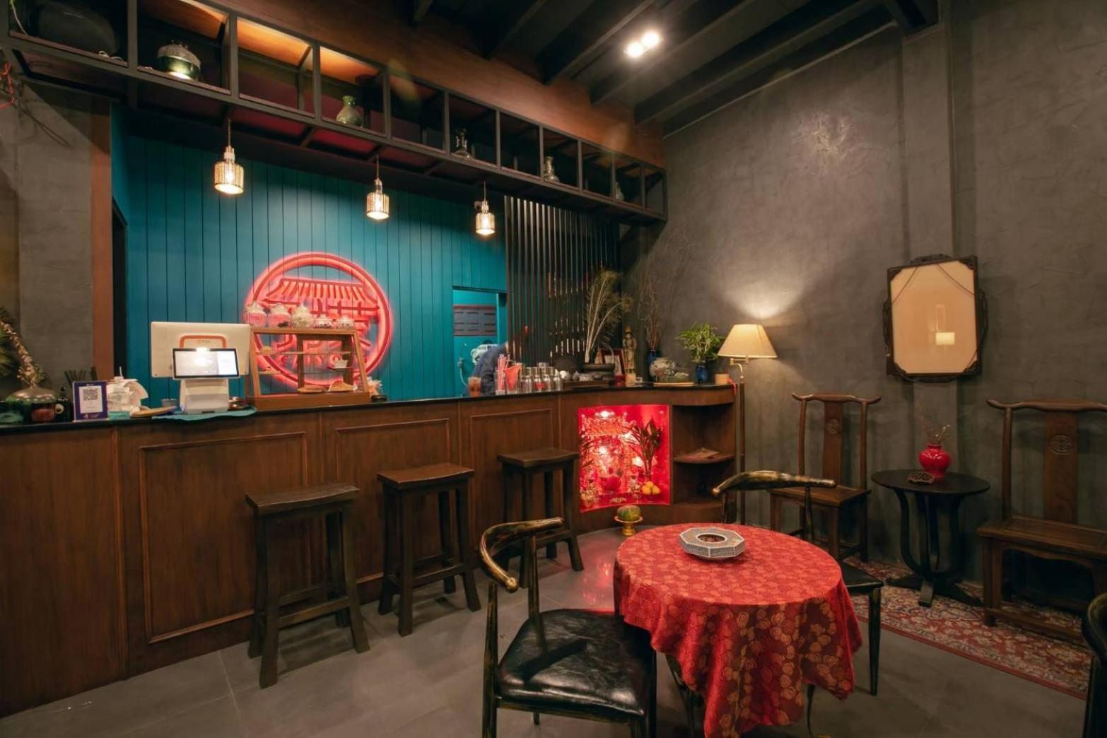 Caiyong Hometel & Cafe'S Studio Bangkok Eksteriør billede